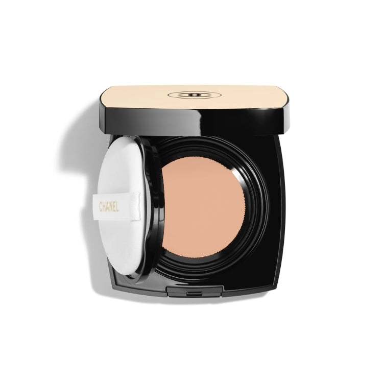 Chanel - Les Beiges - Touche De Teint Belle Mine - Healthy Glow Gel Touch Foundation - SPF 25 / PA +++